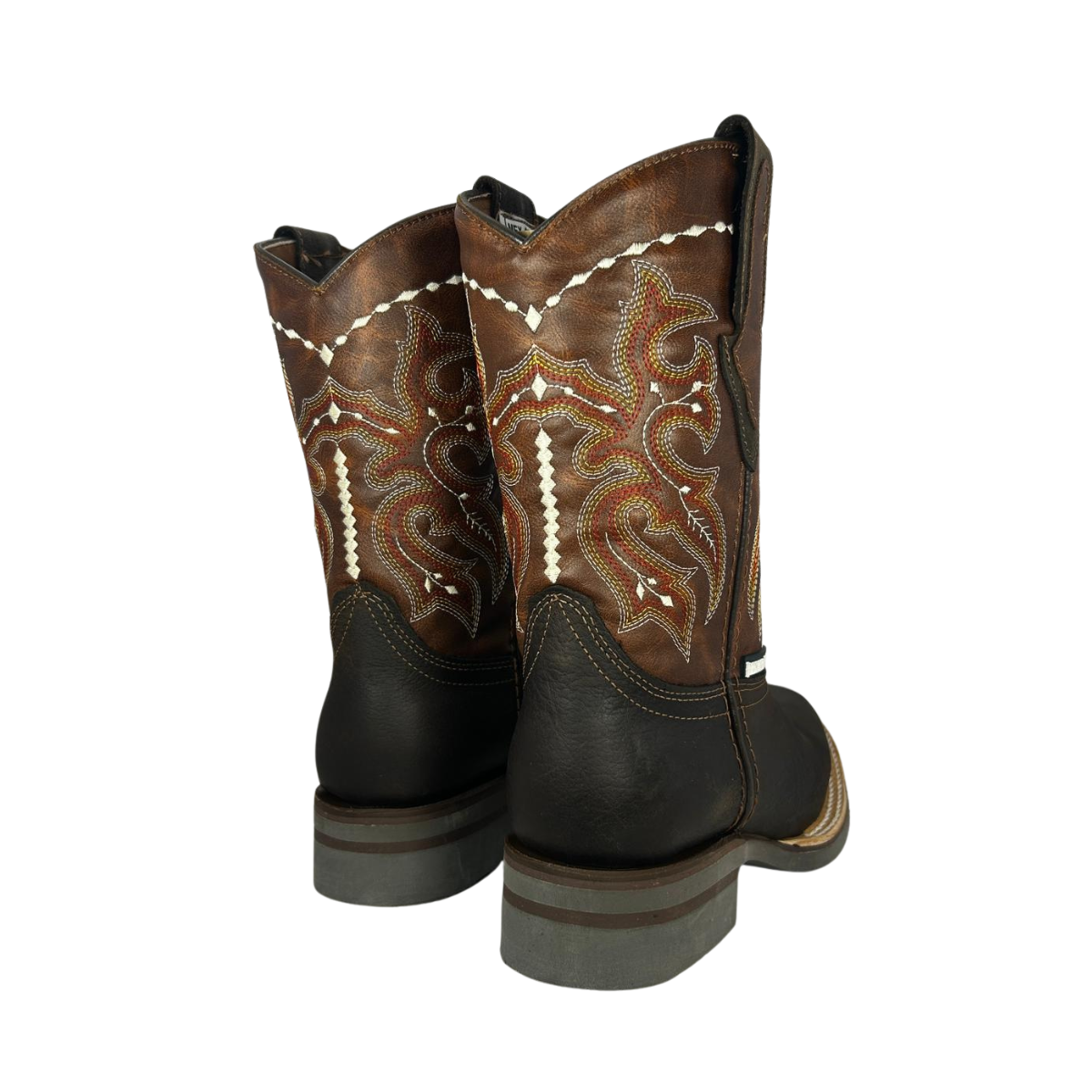 Bota rodeo estilo Búfalo Color terra Suela de hule café